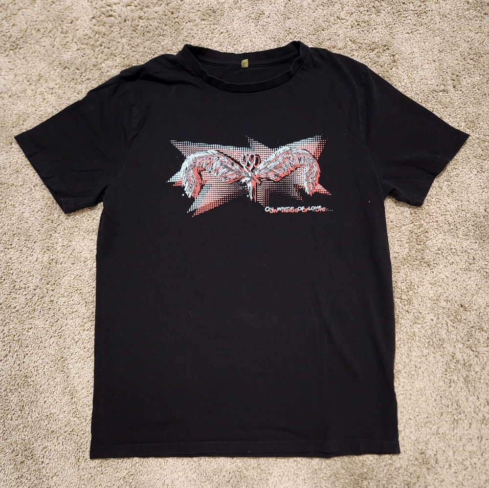 👕T-Shirt Sale!👕 Black "On Wings Of Love" Graphic Tee